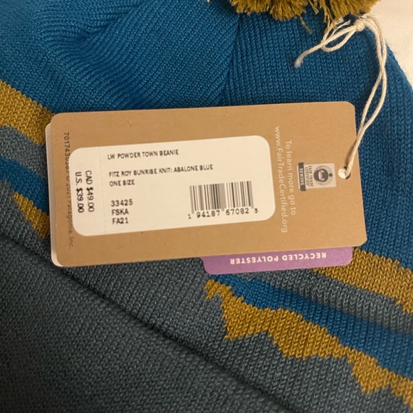 Patagonia Lightweight Powder Town Beanie Unisex NEW - Picture 7 of 7